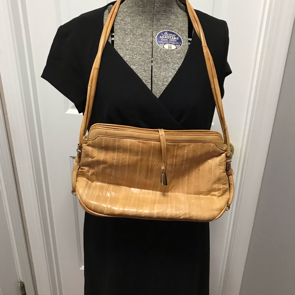 Holiday sale item 6 for $22 in bundle
